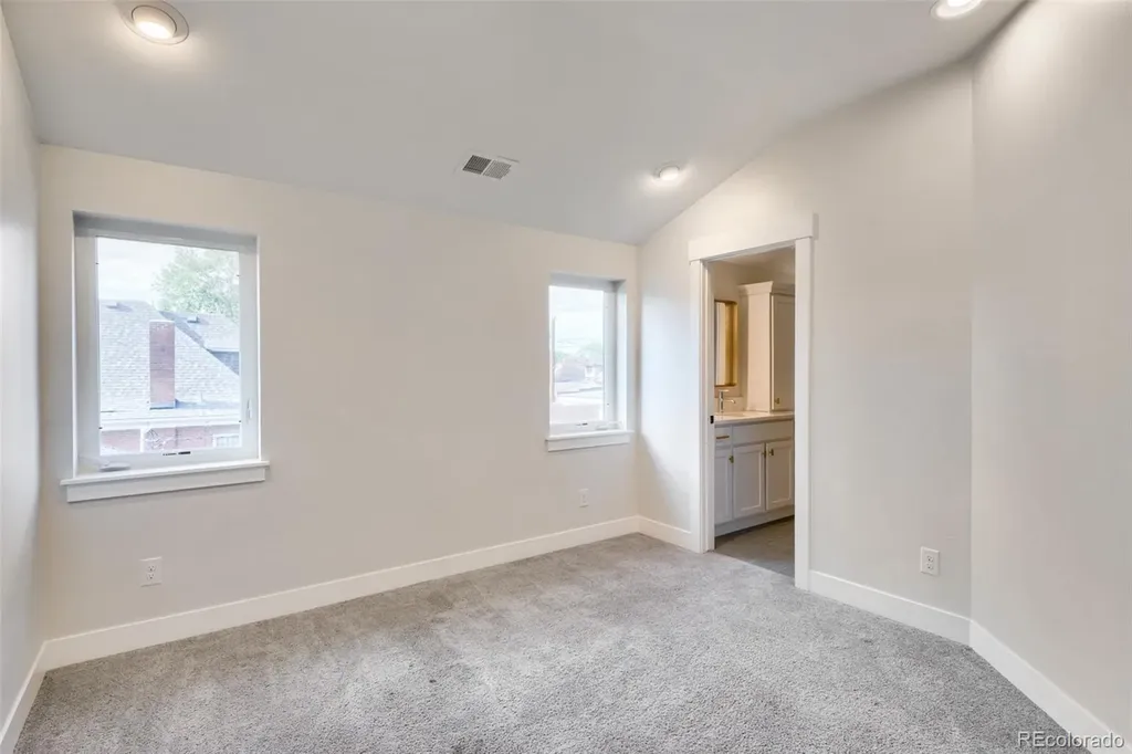 3322 N Columbine Street Denver CO 80205