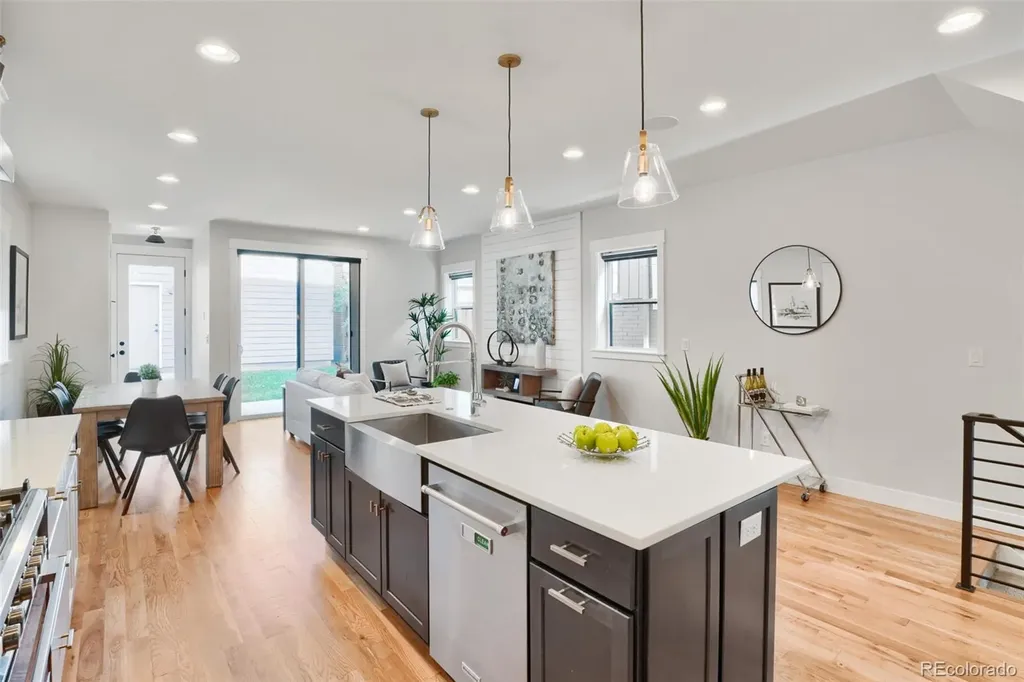 3322 N Columbine Street Denver CO 80205