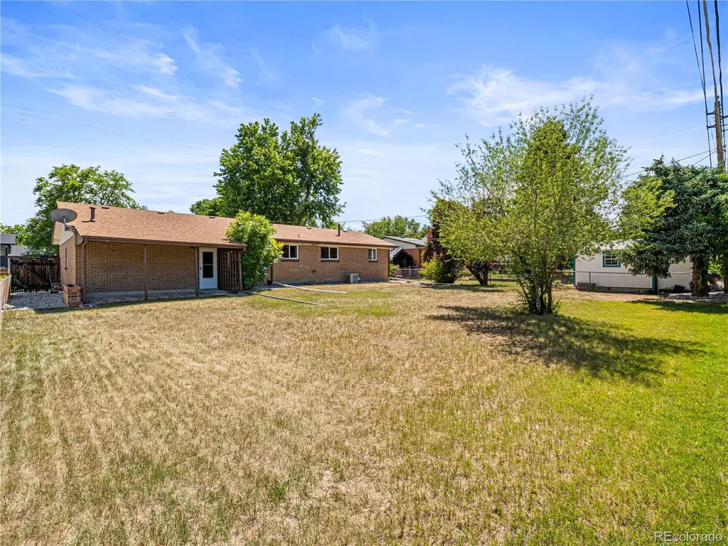 9265 W Kentucky Avenue Lakewood CO 80226