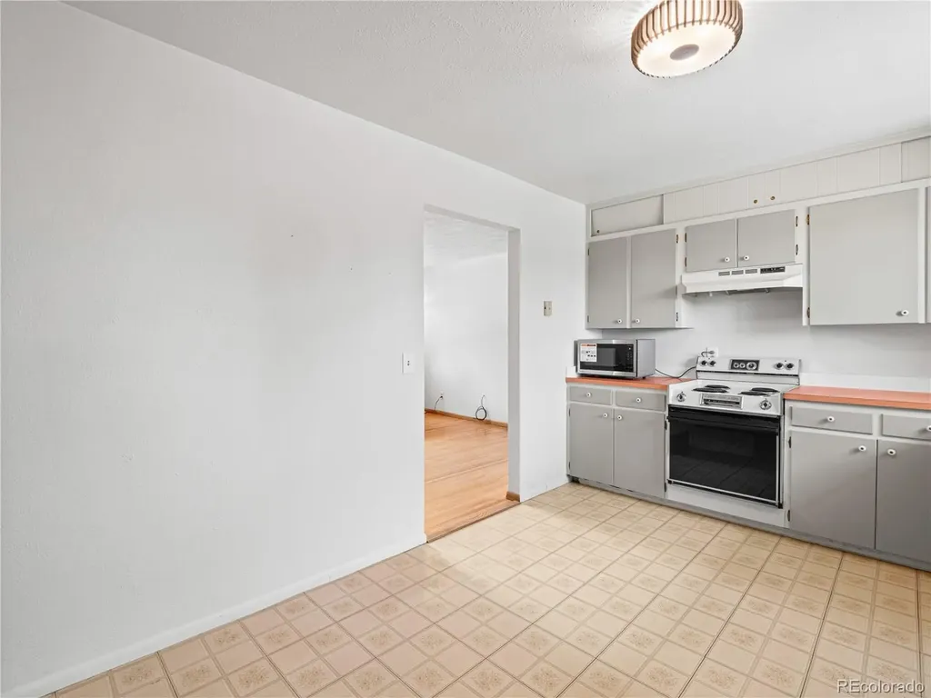 9265 W Kentucky Avenue Lakewood CO 80226