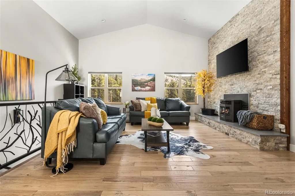 79 Beaver Road Idaho Springs CO 80452