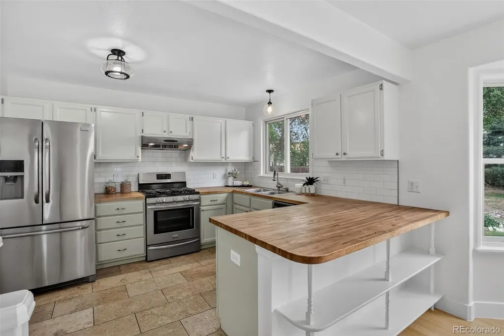 880 Parthenon Court Lafayette CO 80026