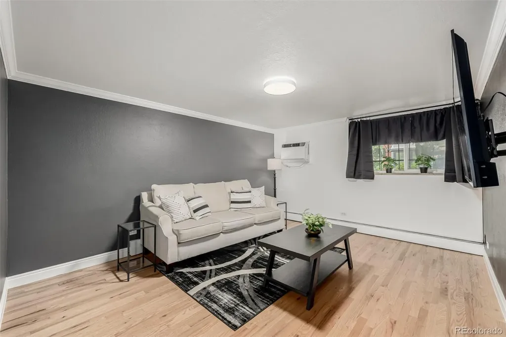 1390 N Emerson Street Denver CO 80218