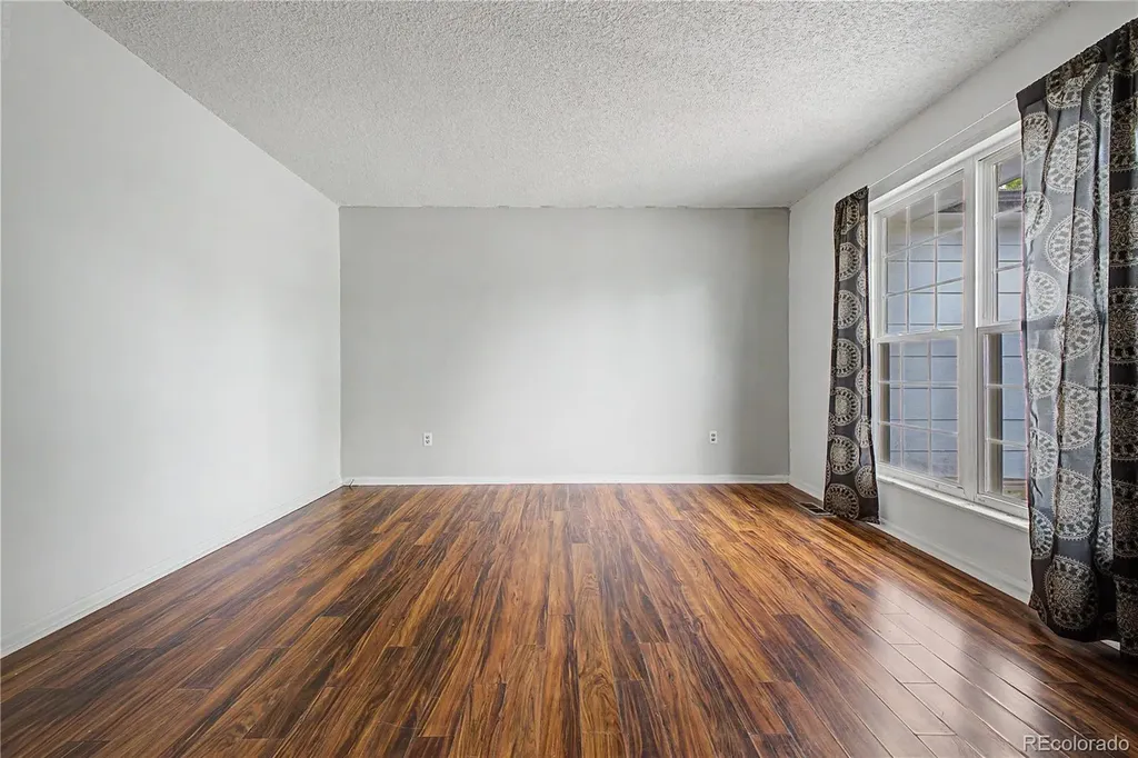 10015 Beach Street Denver CO 80260