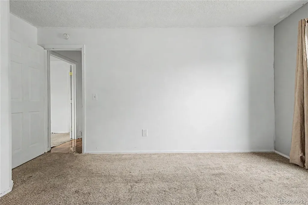 10015 Beach Street Denver CO 80260