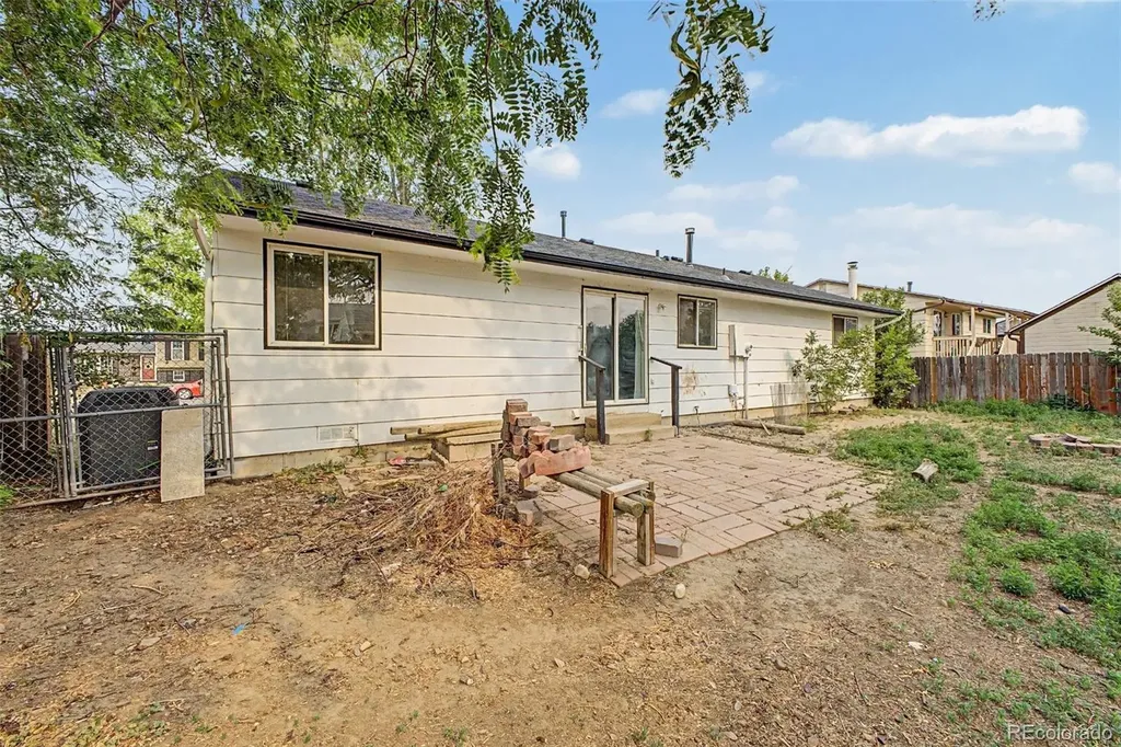 10015 Beach Street Denver CO 80260