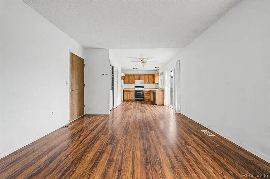 10015 Beach Street Denver CO 80260