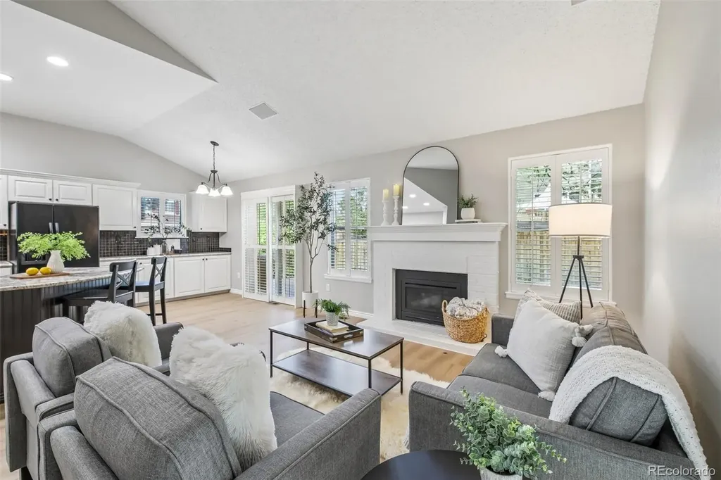 9805 Foxhill Circle Highlands Ranch CO 80129