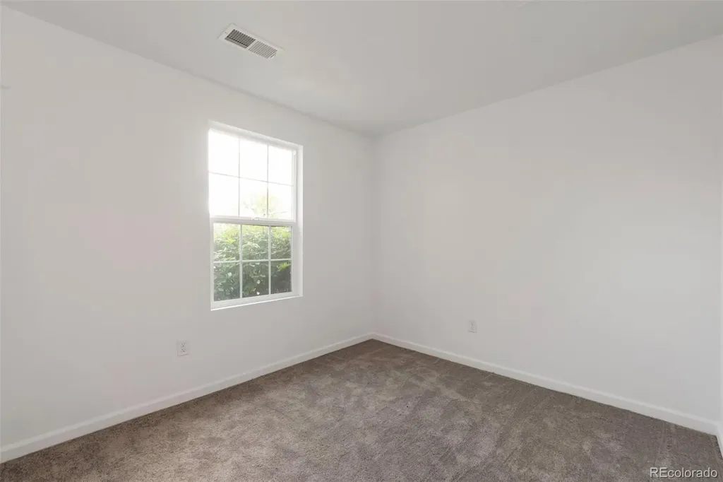 1728 Eagle Street Aurora CO 80011