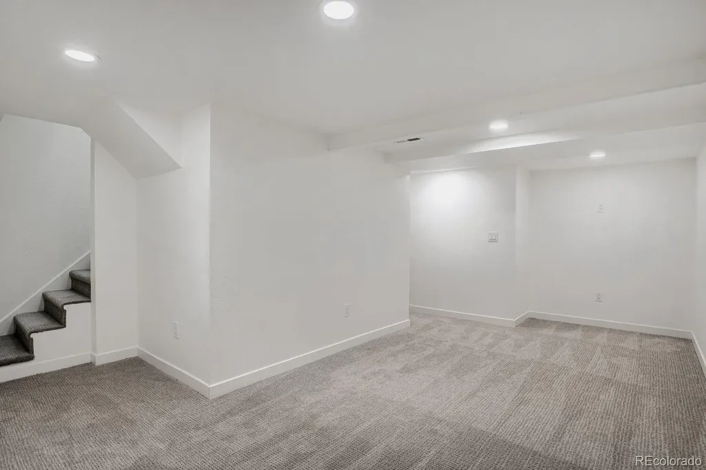 2985 Ivanhoe Street Denver CO 80207