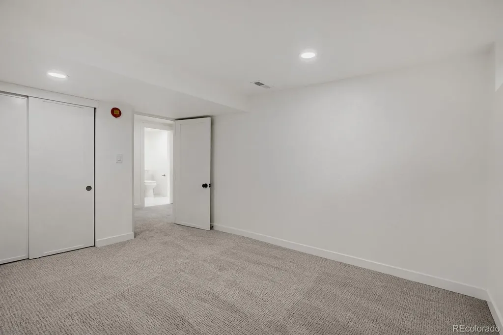 2985 Ivanhoe Street Denver CO 80207