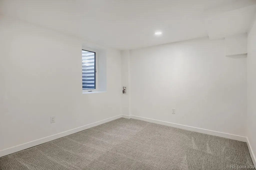 2985 Ivanhoe Street Denver CO 80207