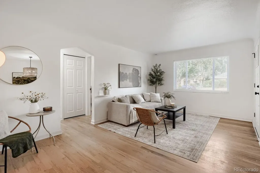 2985 Ivanhoe Street Denver CO 80207