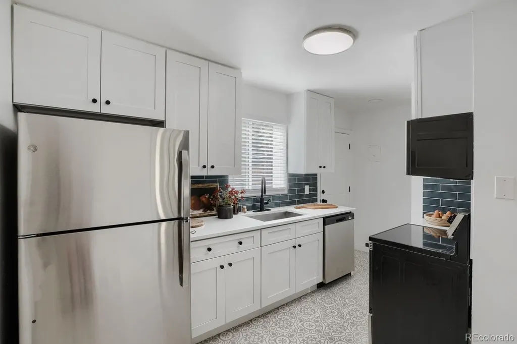 2985 Ivanhoe Street Denver CO 80207