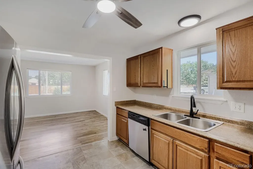 8560 Essex Street Denver CO 80229