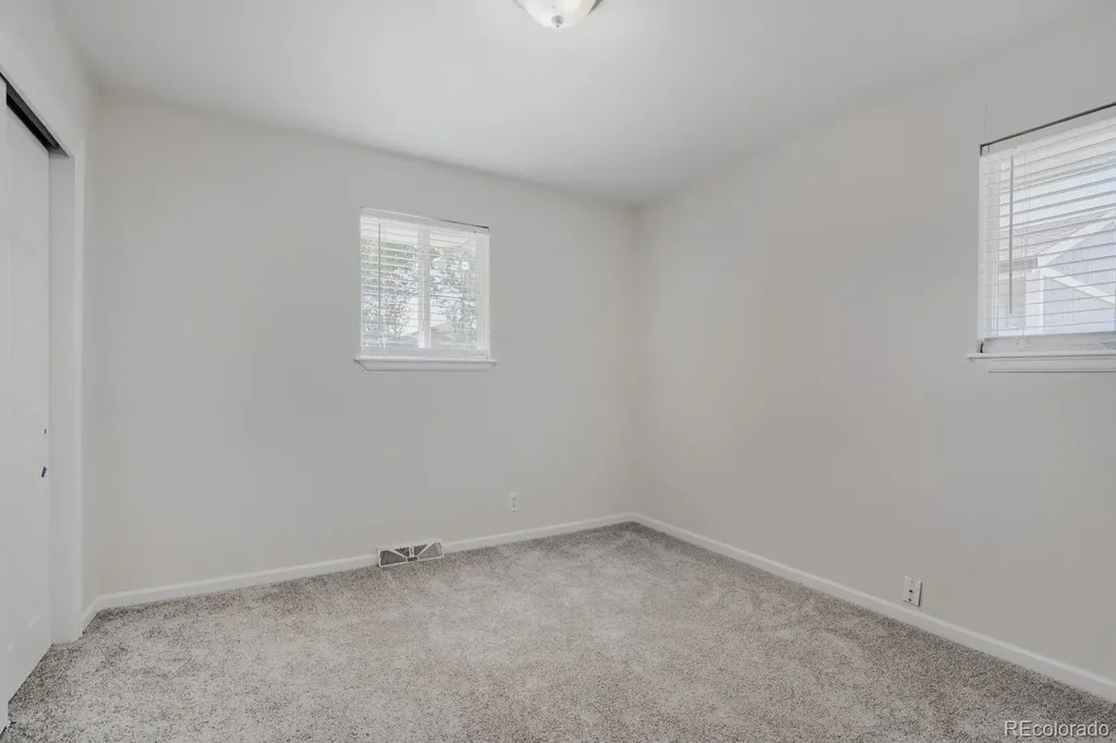 8560 Essex Street Denver CO 80229