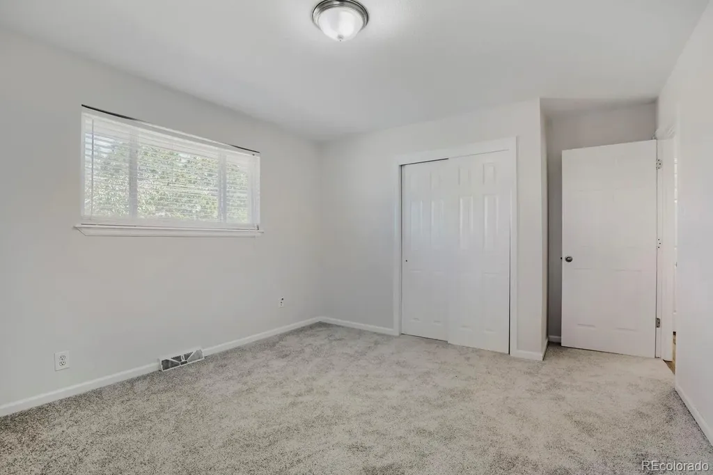 8560 Essex Street Denver CO 80229