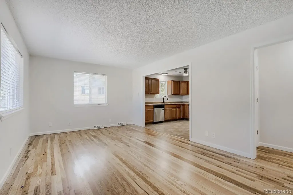 8560 Essex Street Denver CO 80229