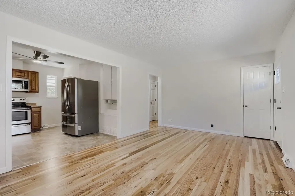 8560 Essex Street Denver CO 80229