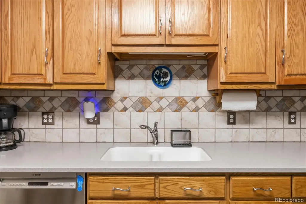 3276 S Hoyt Way Denver CO 80227