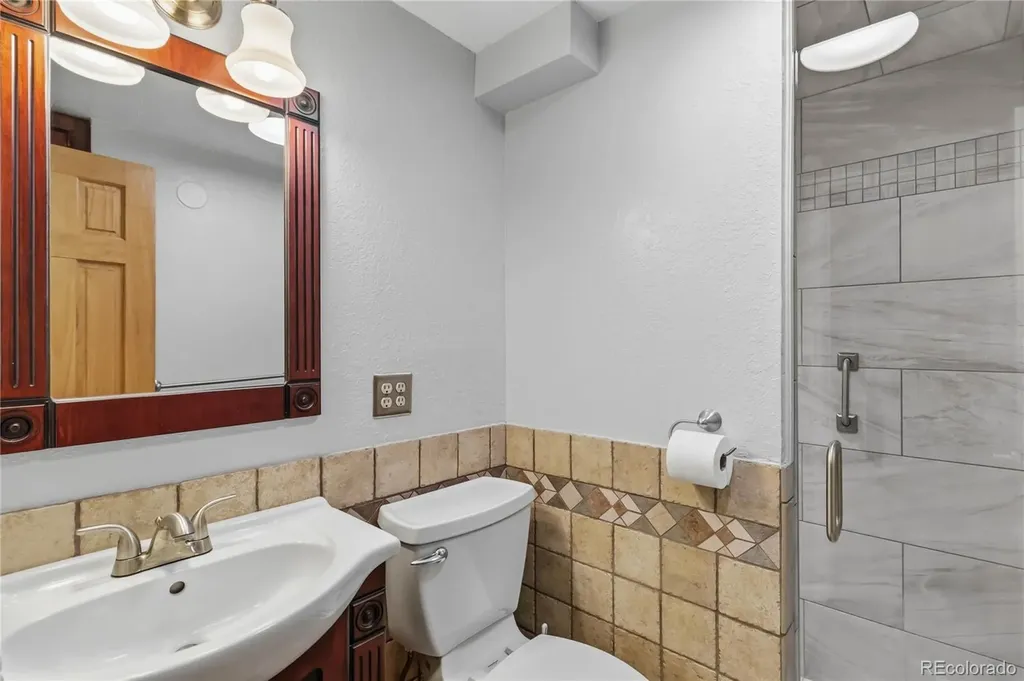 3276 S Hoyt Way Denver CO 80227