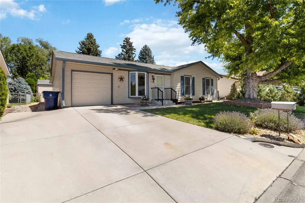 3276 S Hoyt Way Denver CO 80227