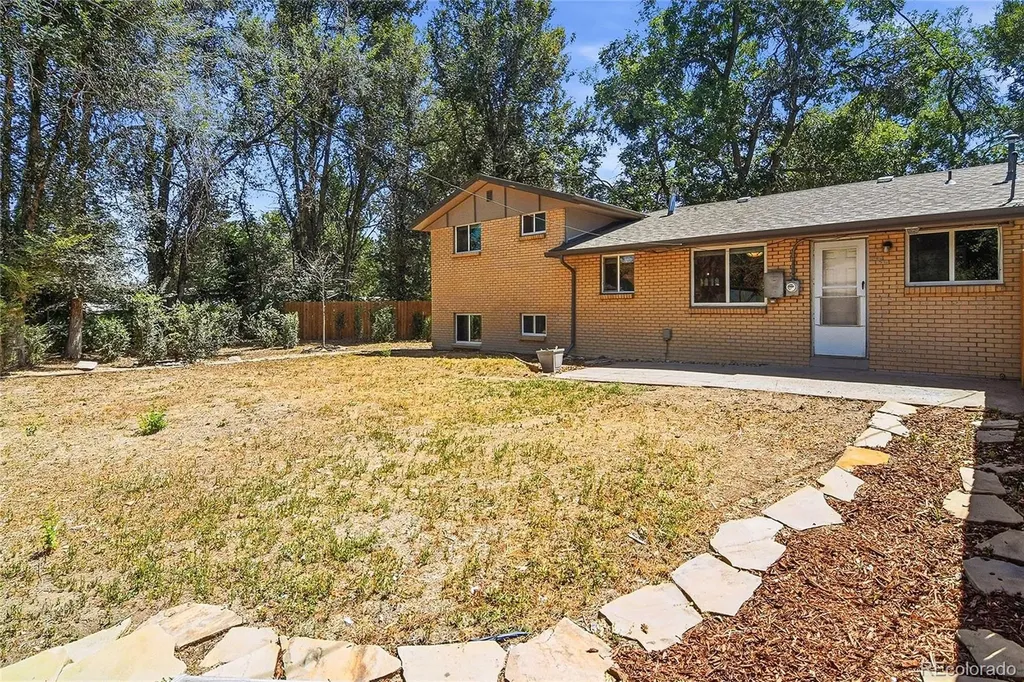 4863 Flower Court Arvada CO 80002