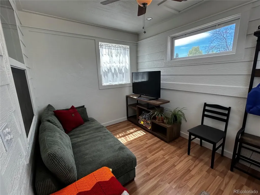 325 E Main Silver Cliff CO 81252