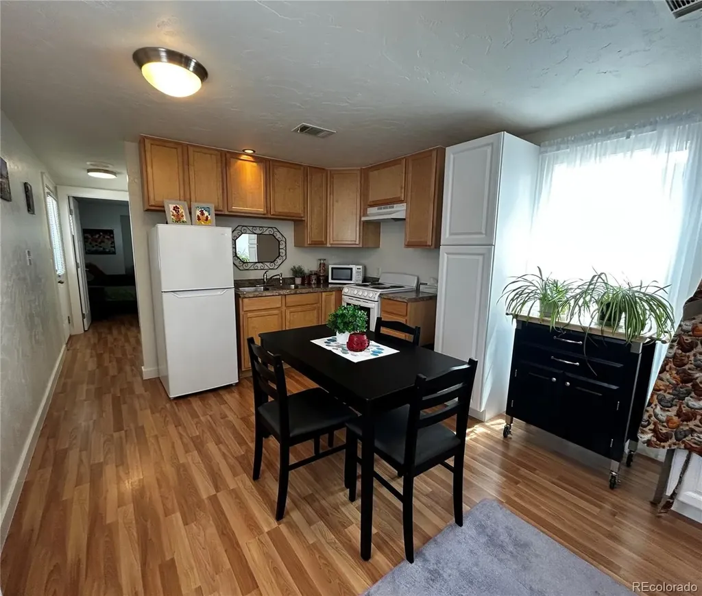 325 E Main Silver Cliff CO 81252