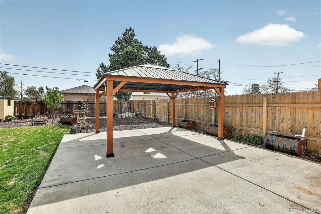 402 S 2nd Avenue Brighton CO 80601