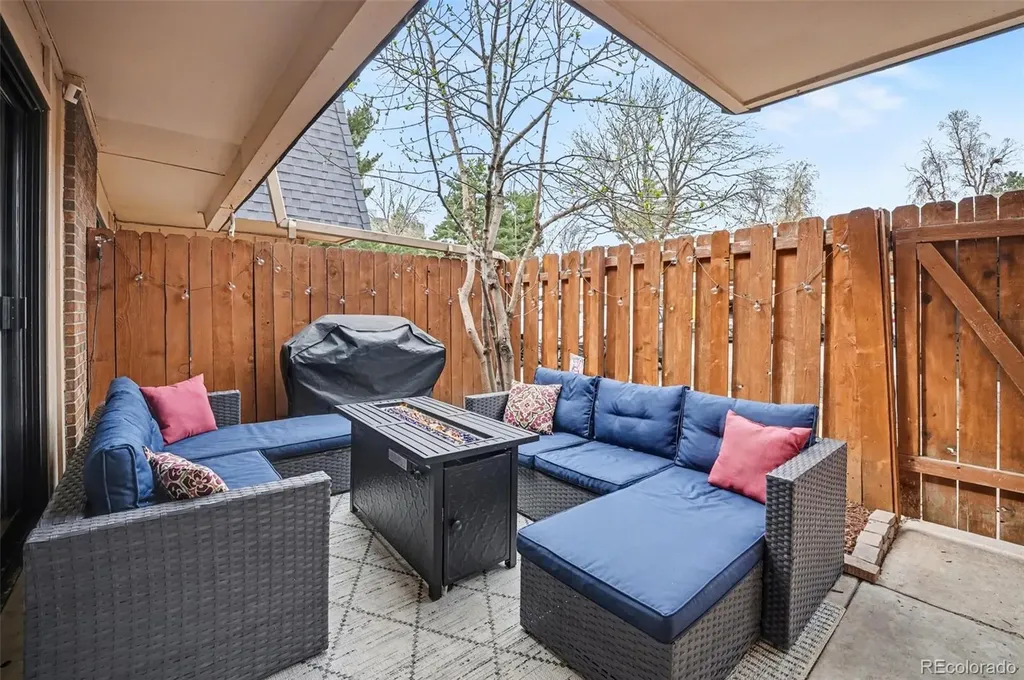 7995 E Mississippi Avenue Denver CO 80247