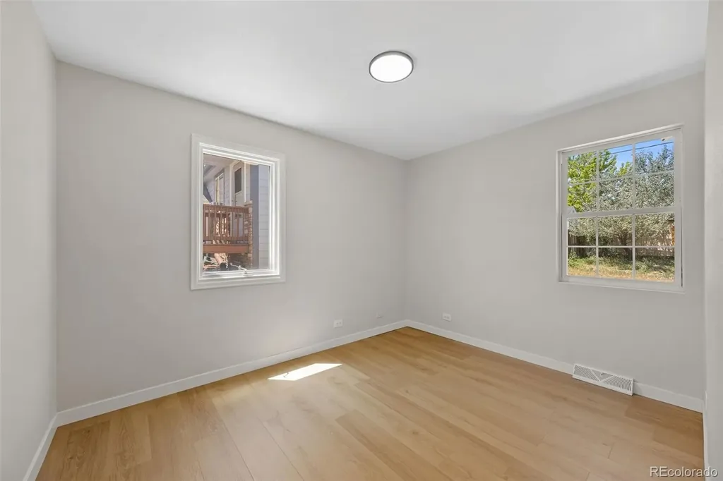 2355 W Hillside Avenue Englewood CO 80110
