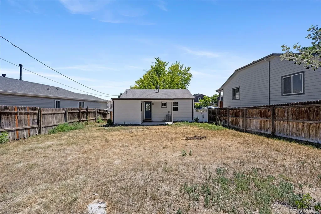 2355 W Hillside Avenue Englewood CO 80110
