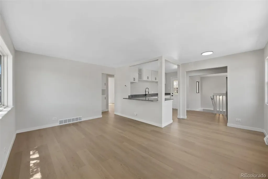 2355 W Hillside Avenue Englewood CO 80110