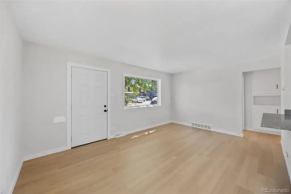 2355 W Hillside Avenue Englewood CO 80110