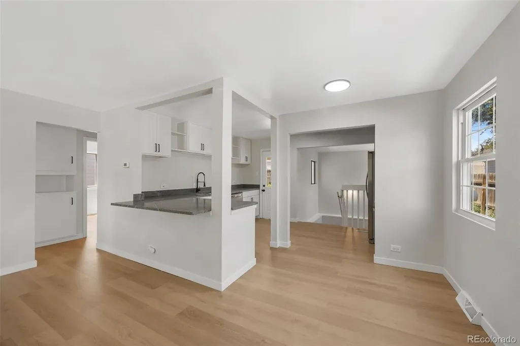 2355 W Hillside Avenue Englewood CO 80110