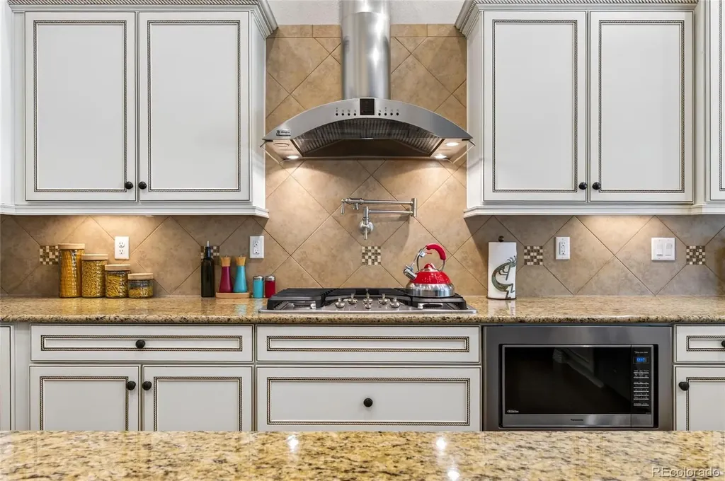 8711 Tack Street Longmont CO 80504