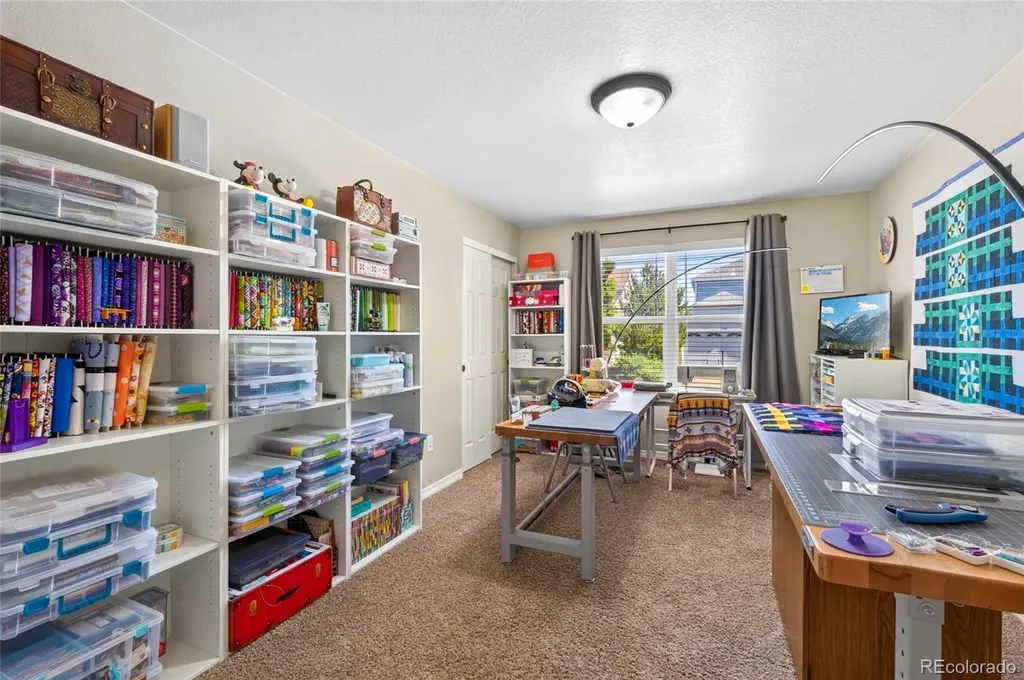 8711 Tack Street Longmont CO 80504