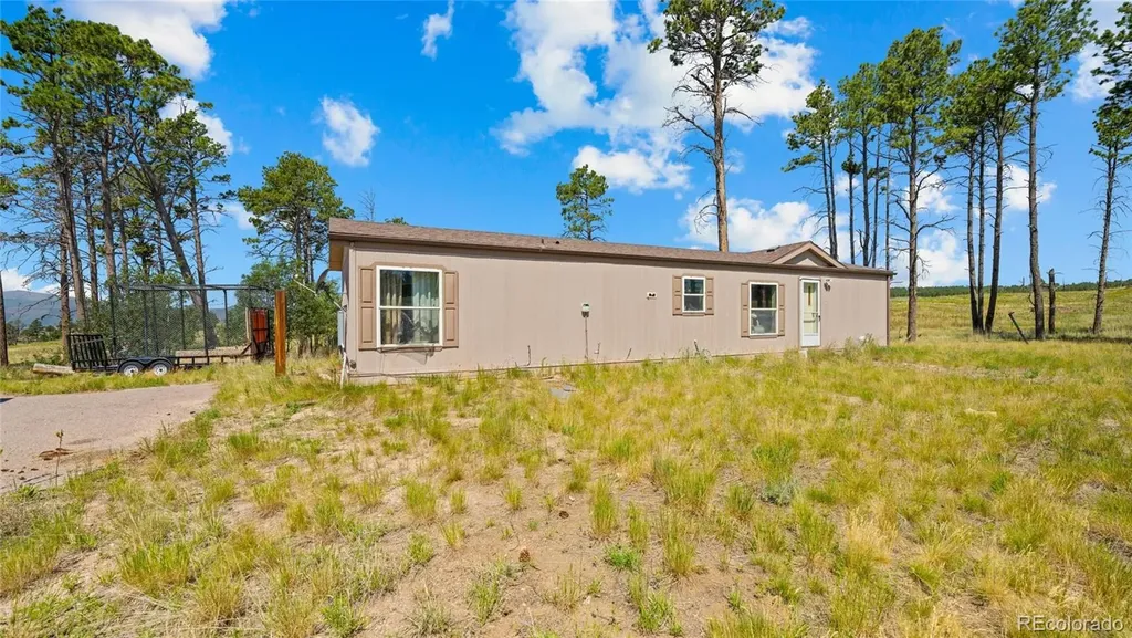 13725 Highline Drive Colorado Springs CO 80908