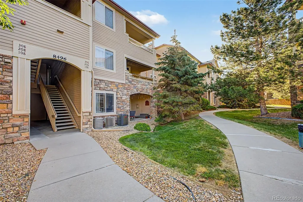 8496 S Hoyt Way Littleton CO 80128
