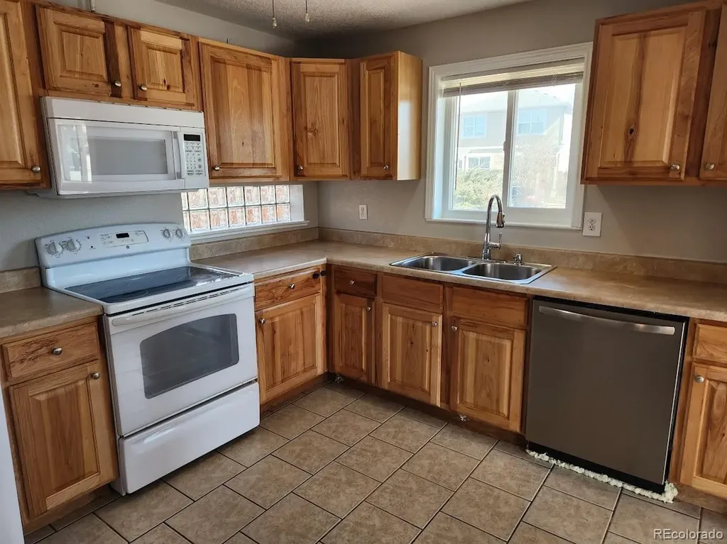 5455 E 36th Avenue Denver CO 80207