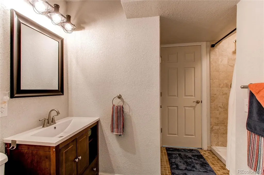 13900 Lake Song Lane Broomfield CO 80023