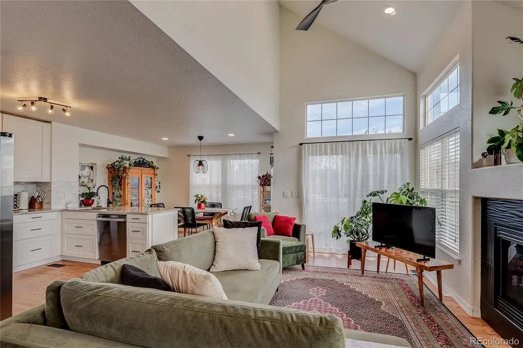 13900 Lake Song Lane Broomfield CO 80023