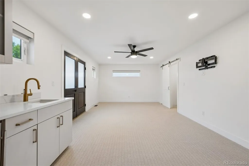 2227 N Clarkson Street Denver CO 80205