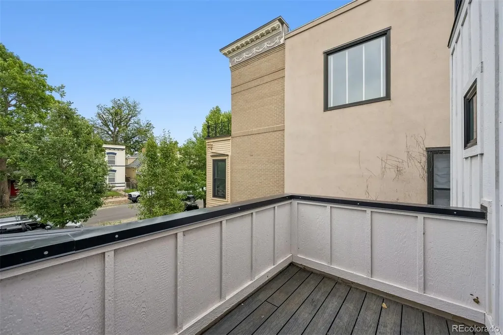 2227 N Clarkson Street Denver CO 80205