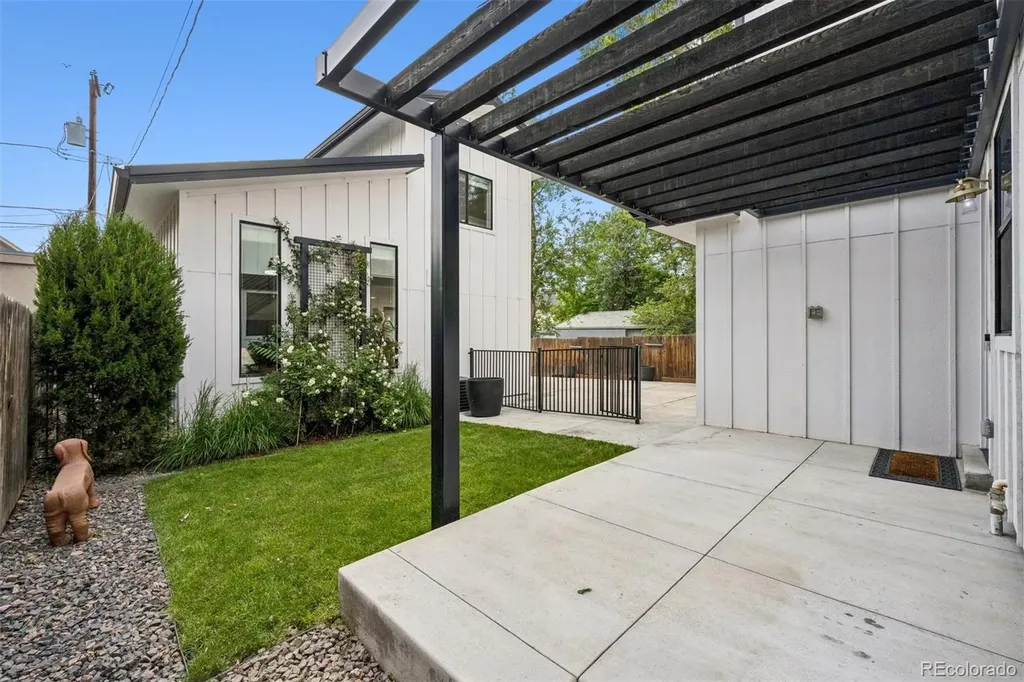 2227 N Clarkson Street Denver CO 80205