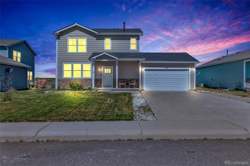 424 S 3rd Avenue Deer Trail CO 80105