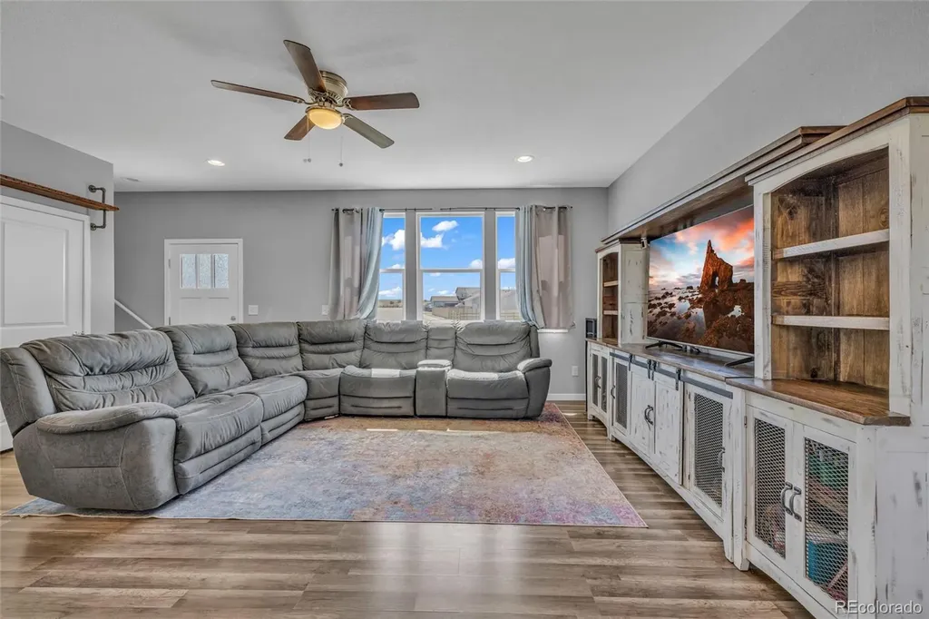 424 S 3rd Avenue Deer Trail CO 80105