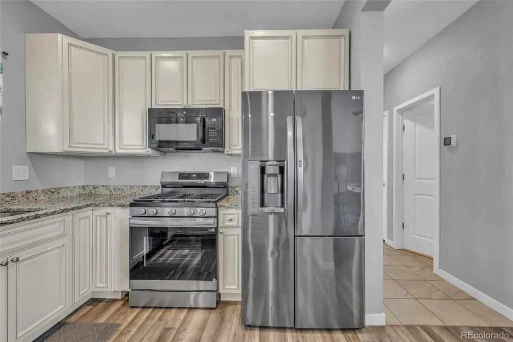 424 S 3rd Avenue Deer Trail CO 80105
