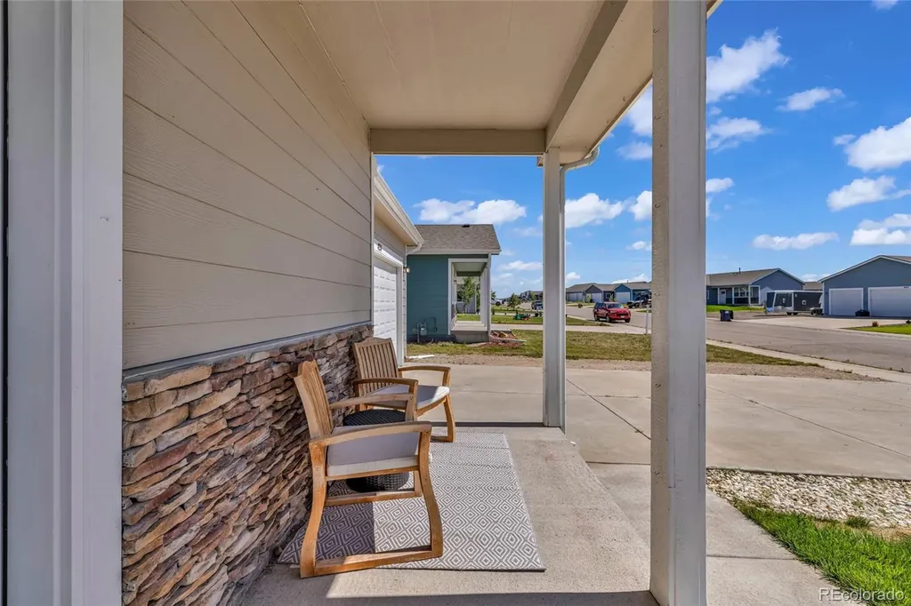 424 S 3rd Avenue Deer Trail CO 80105